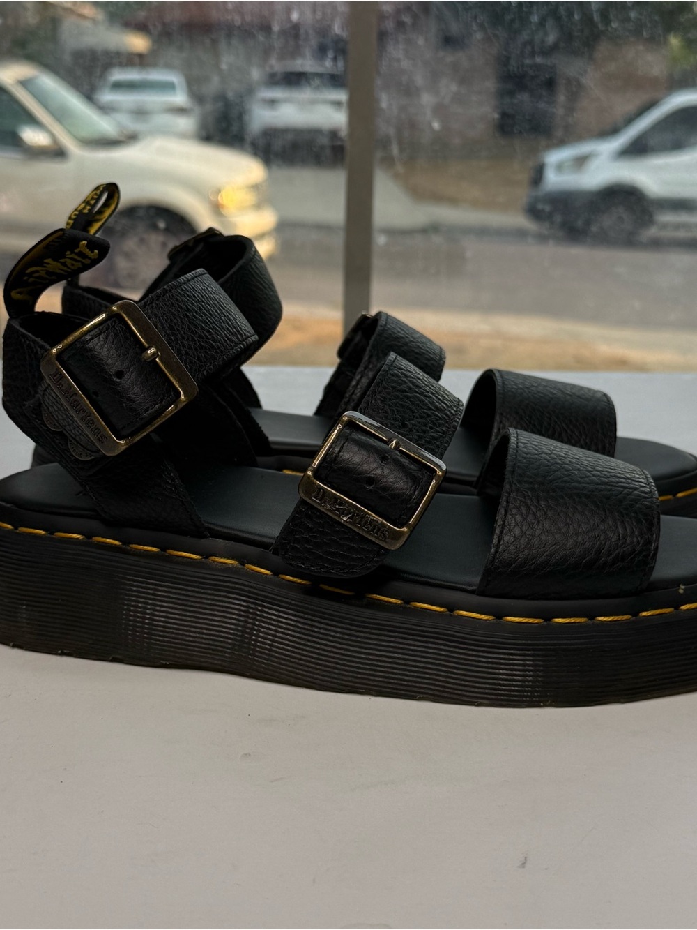 Dr. Martens Voss Black Leather Platform Sandals Women’s Size 8 AirWair Buckle